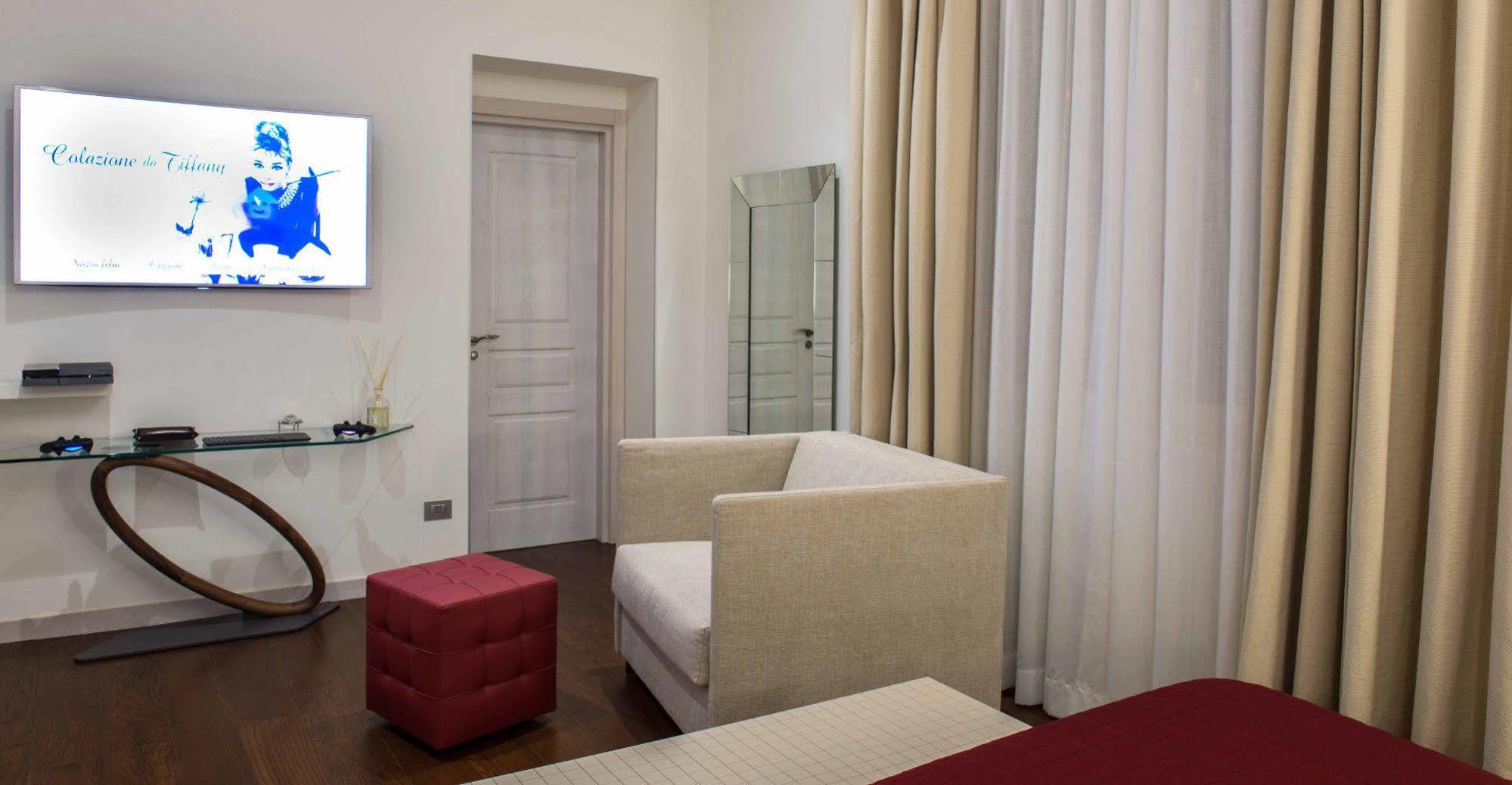 Town House Morgana Bed & Breakfast เรจโจ ดี คาลาเบีย ภายนอก รูปภาพ