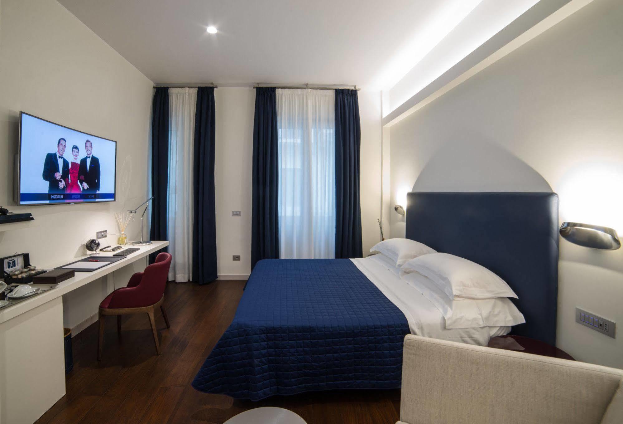 Town House Morgana Bed & Breakfast เรจโจ ดี คาลาเบีย ภายนอก รูปภาพ